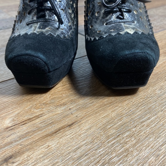 Carlos Santana Daring Platform Heels Size 6 - Picture 4 of 14